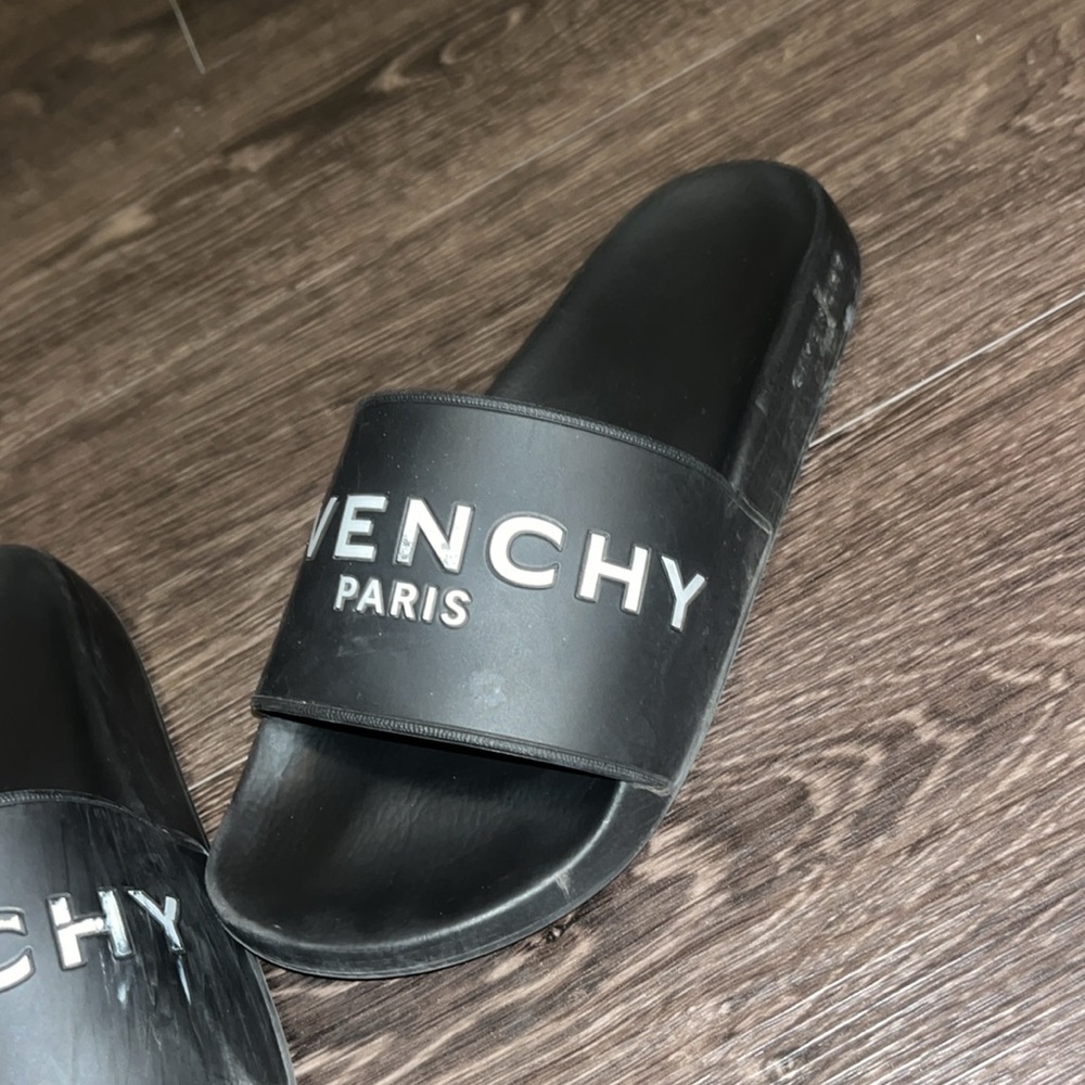 givenchy slides - Picture 3 of 5